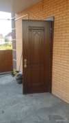 Открытая входная дверь
